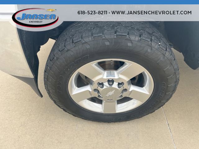 Used 2016 Chevrolet Silverado 2500 LT w/ LT Convenience Package AWD/4WD image 32