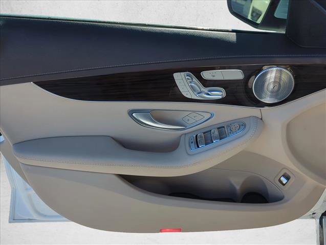 Used 2016 Mercedes-Benz C 300 4MATIC Sedan image 7