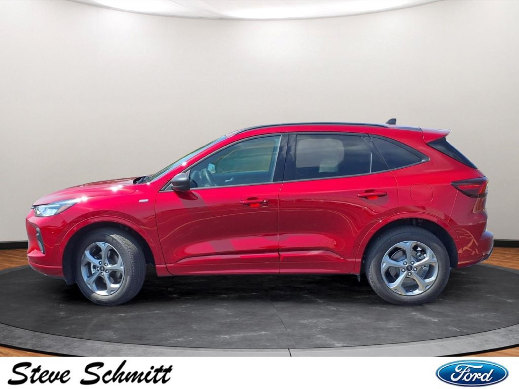 Used 2024 Ford Escape ST-Line w/ Tech Pack #1 AWD/4WD image 2