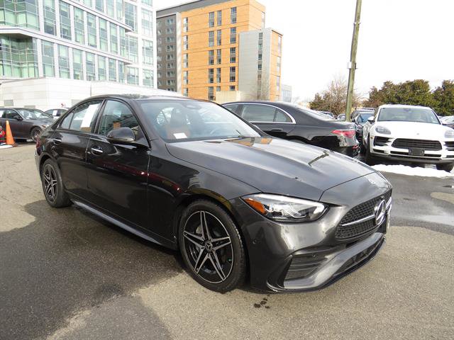 Used 2025 Mercedes-Benz C 300 4MATIC Sedan image 5