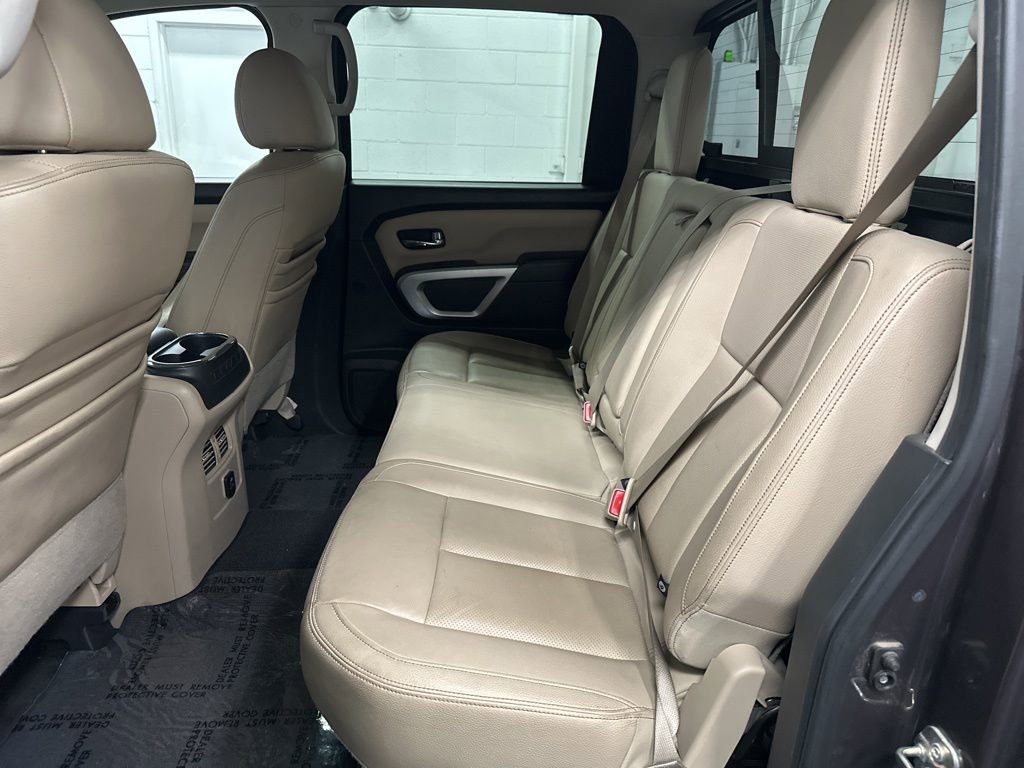 Used 2016 Nissan Titan SL AWD/4WD image 33