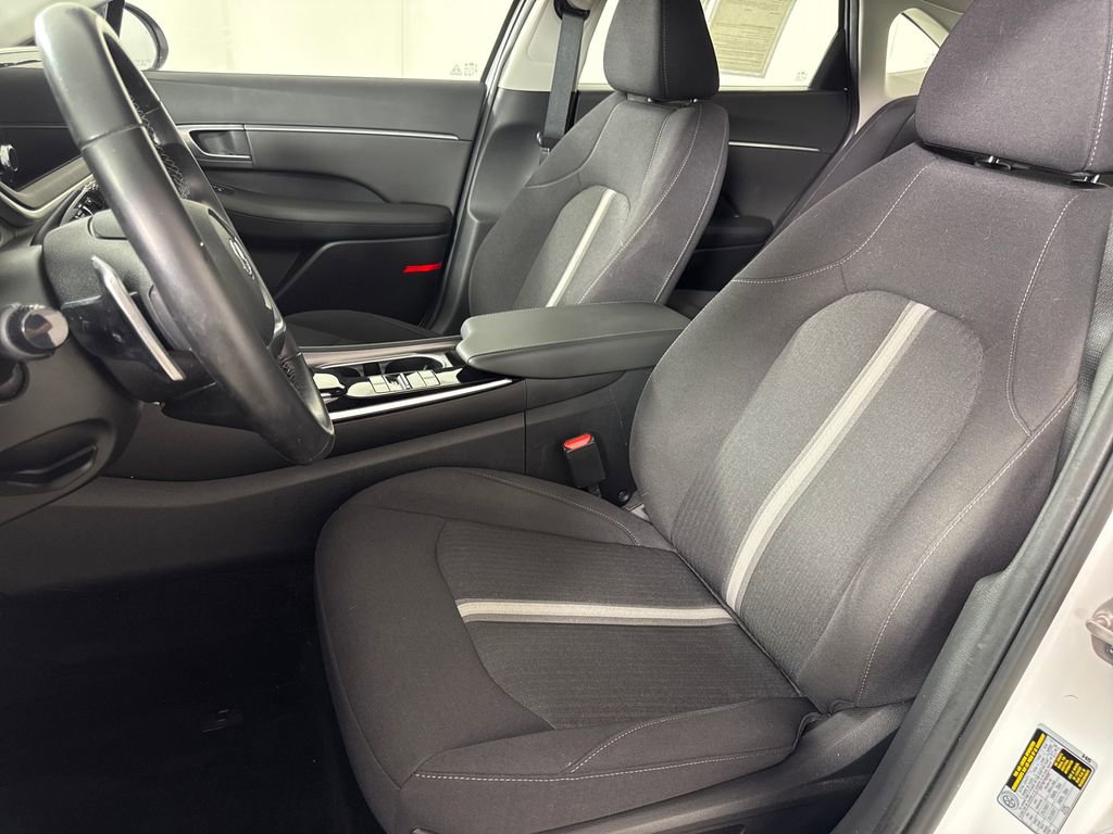 Certified 2023 Hyundai Sonata SEL w/ Cargo Package FWD image 13