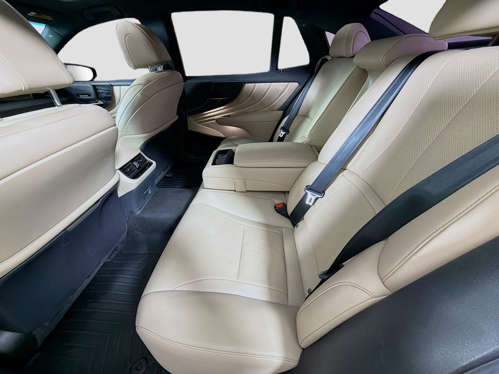 Used 2021 Lexus LS 500 RWD image 24