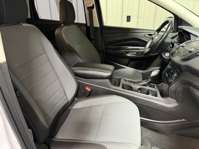 Used 2019 Ford Escape S image 25