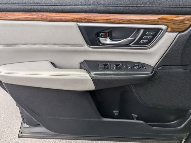 Used 2018 Honda CR-V Touring image 24