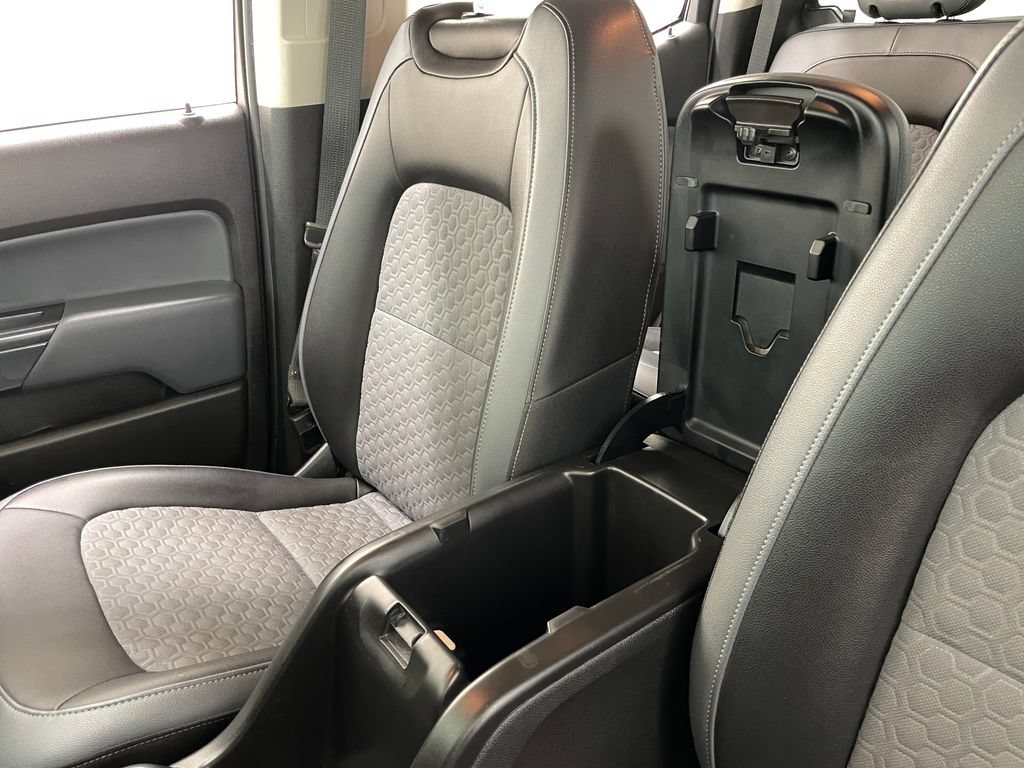 Used 2016 Chevrolet Colorado Z71 AWD/4WD image 32