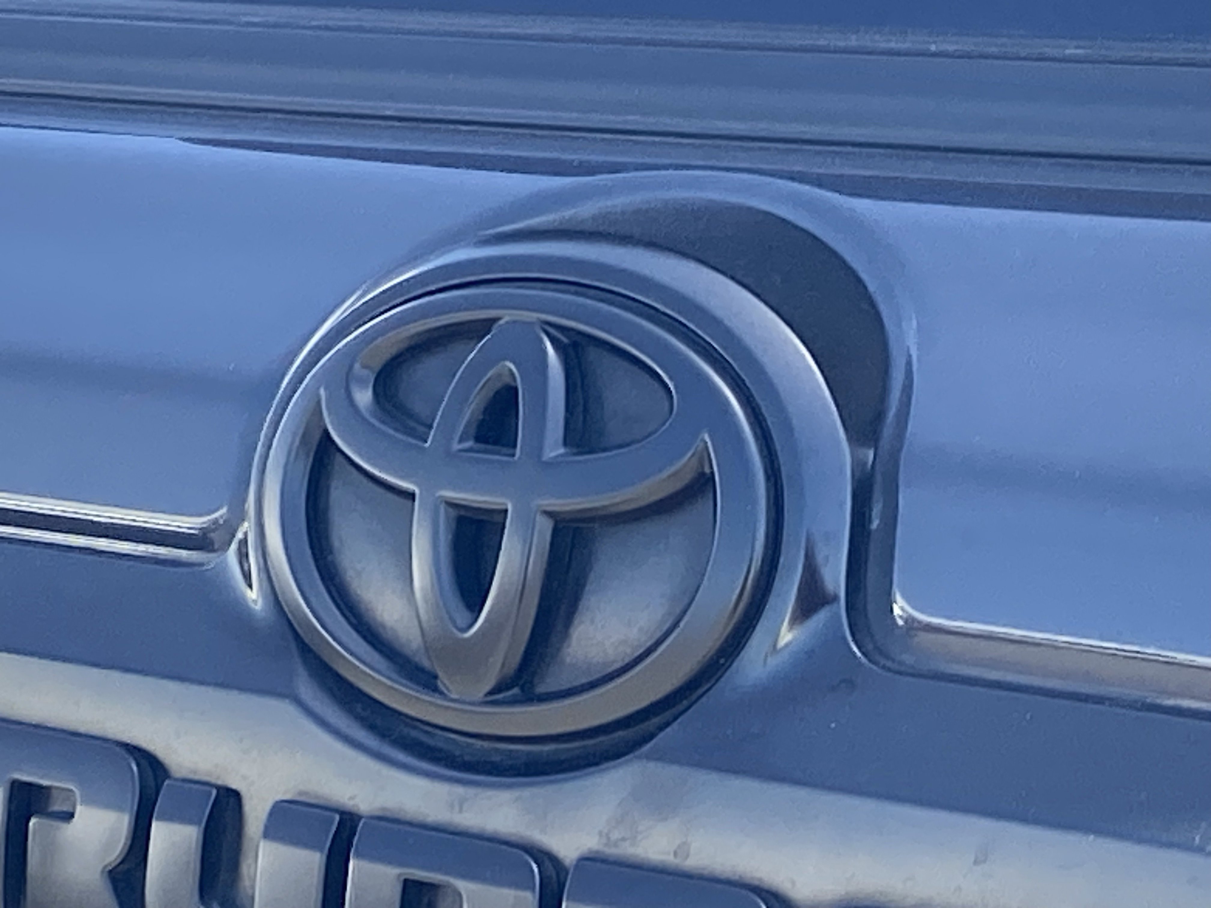 Certified 2024 Toyota 4Runner TRD Off-Road w/ TRD Black Wheel Package (TMS) AWD/4WD image 4