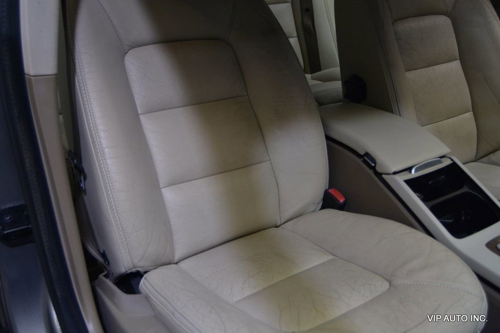 Used 2010 Volvo XC70 3.2 image 16