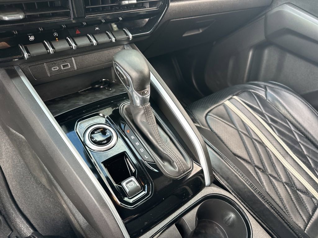 Used 2024 Chevrolet Colorado LT w/ LT Convenience Package image 16