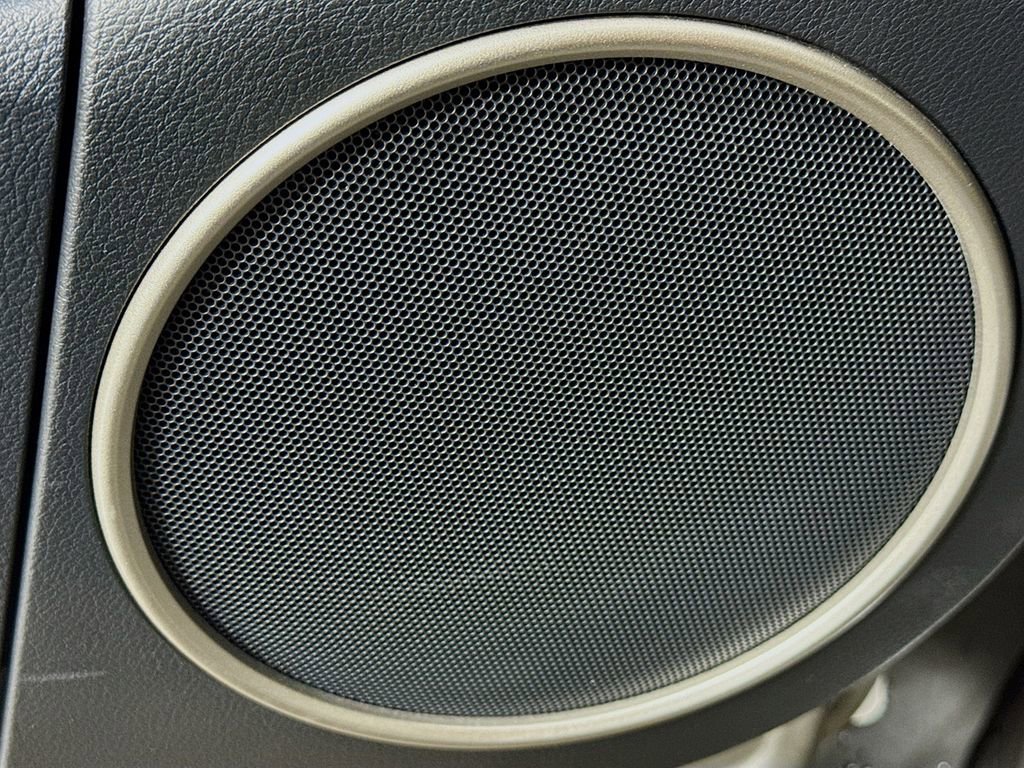 Used 2021 Lexus RX 350L FWD w/ Premium Package image 23