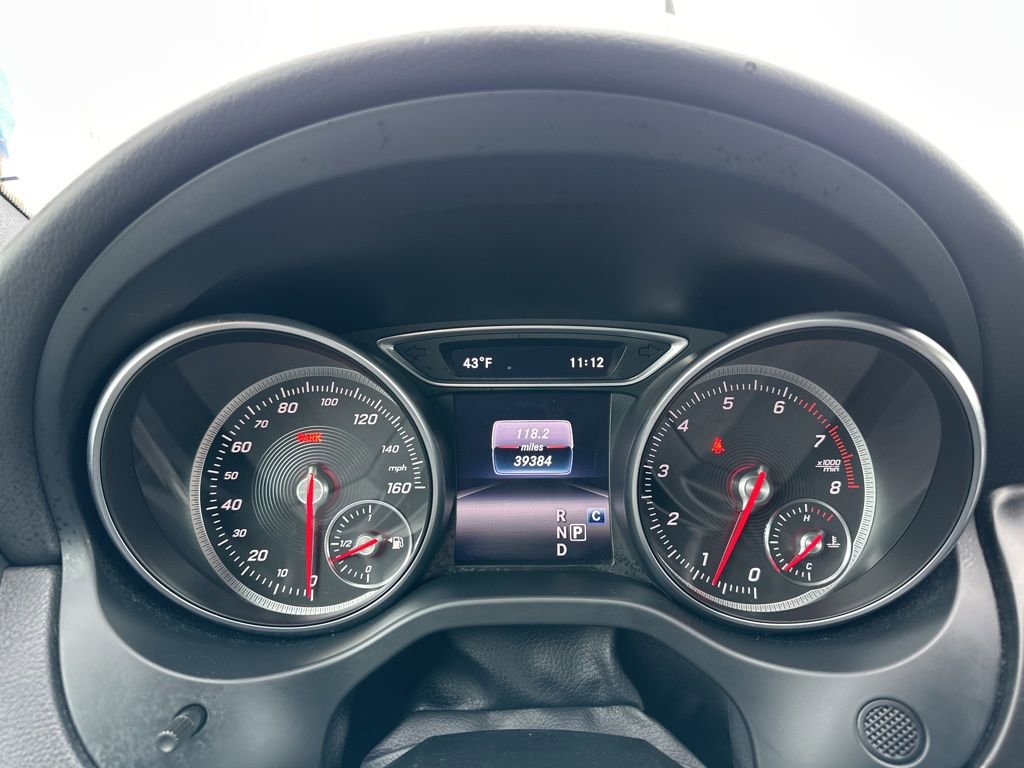 Used 2018 Mercedes-Benz GLA 250 4MATIC image 2