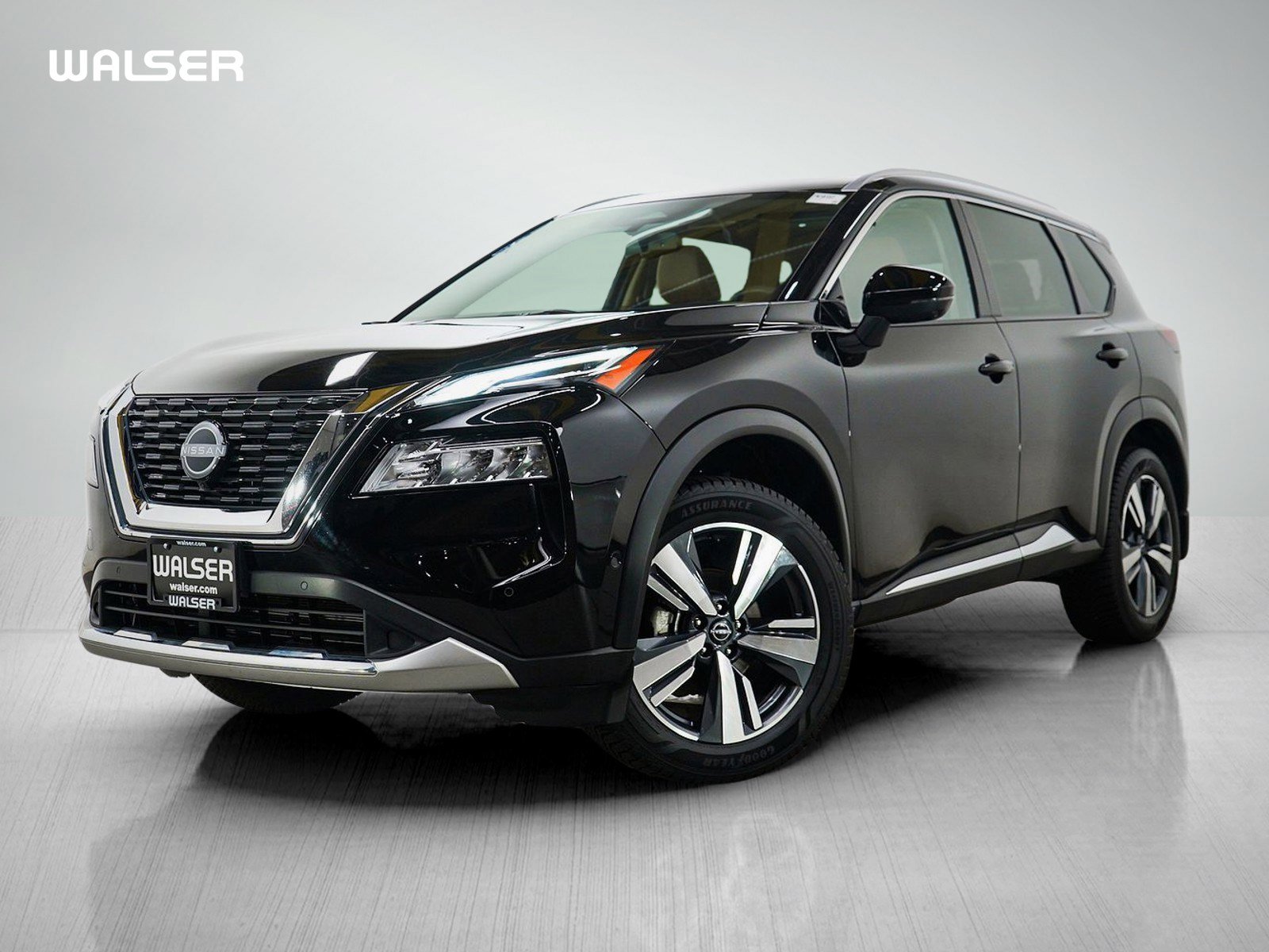 Used 2023 Nissan Rogue Platinum image 1