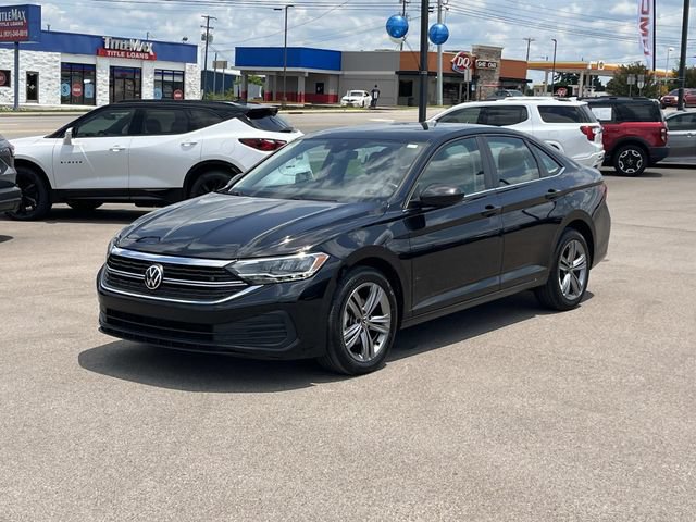 Used 2024 Volkswagen Jetta SE FWD image 8