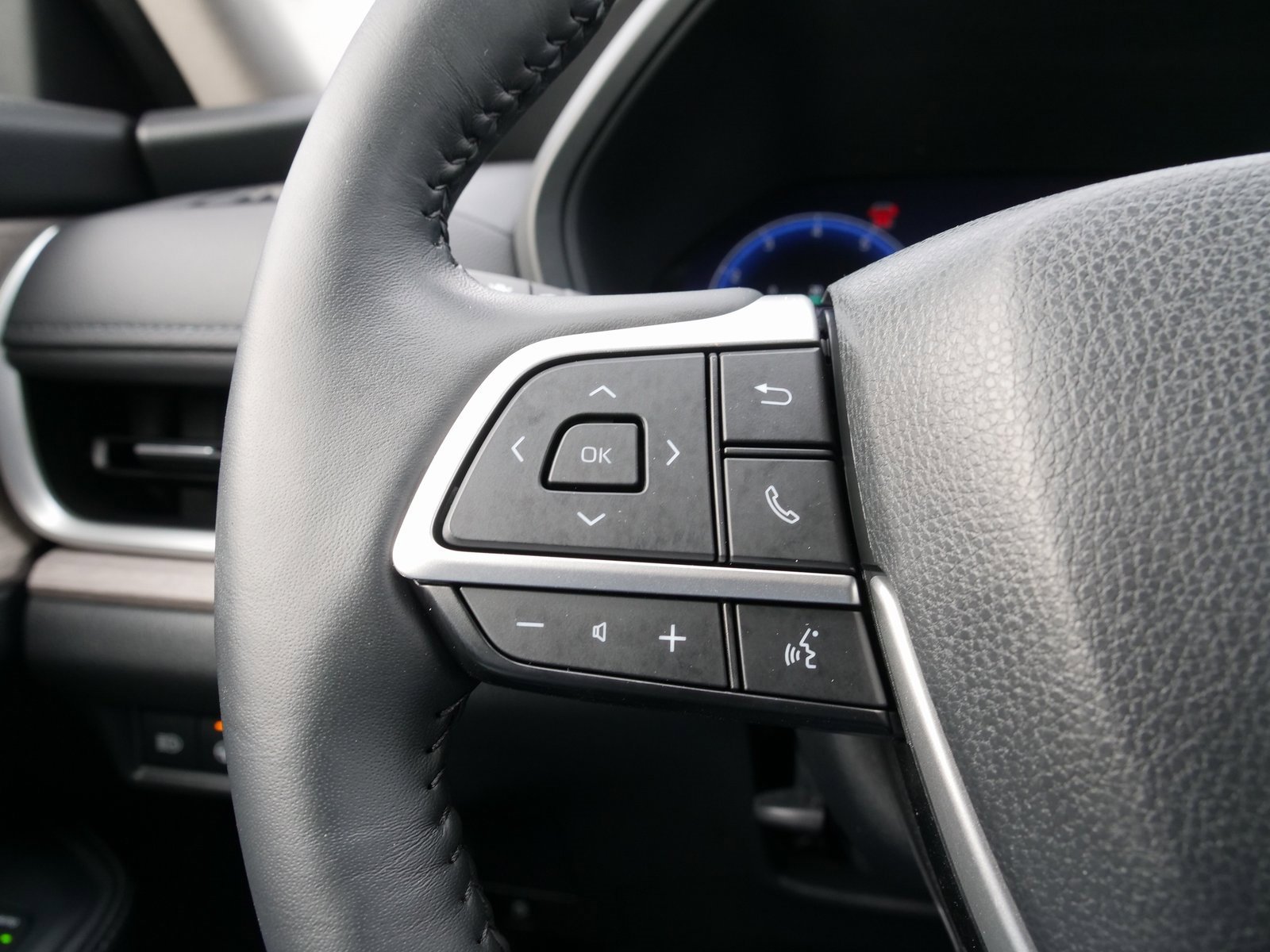 Used 2024 Toyota Grand Highlander Limited image 22