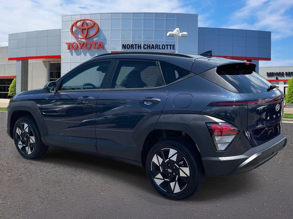 Used 2024 Hyundai Kona SEL AWD/4WD image 5