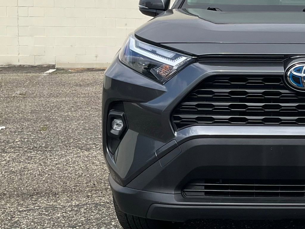 Used 2024 Toyota RAV4 XLE Premium image 25