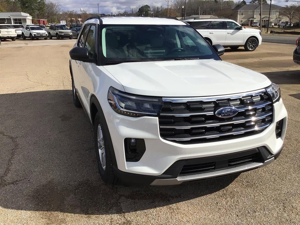 New 2026 Ford Explorer Active w/ Active Comfort Package image 9