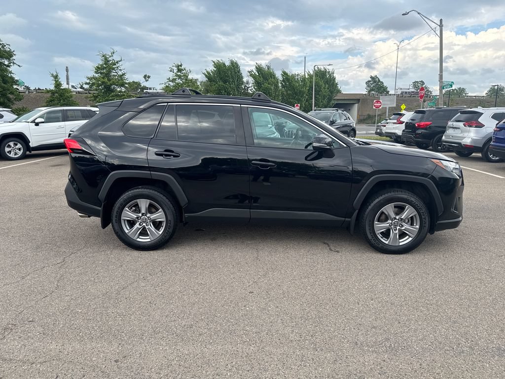 Used 2022 Toyota RAV4 XLE w/ Convenience Package AWD/4WD image 10
