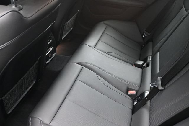 Used 2024 BMW i4 eDrive35 w/ Premium Package RWD image 19