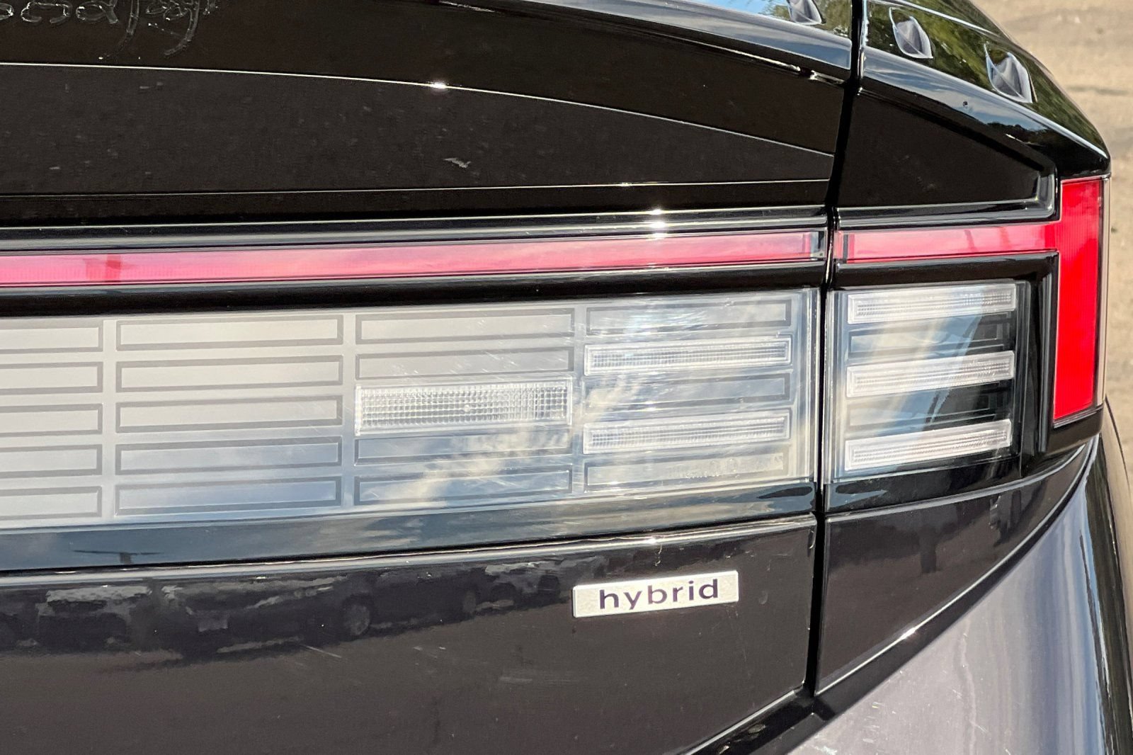 Used 2025 Hyundai Sonata Limited FWD image 49