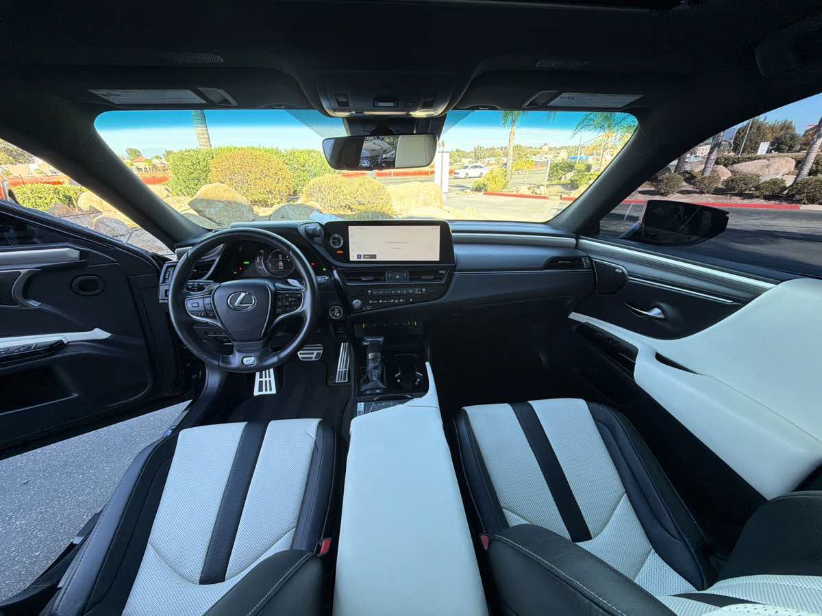 Used 2024 Lexus ES 300h F Sport w/ Accessory Package (Z1) FWD image 4