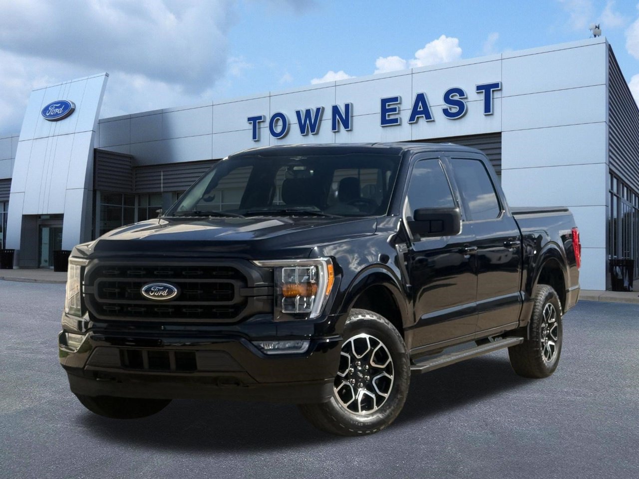 Used 2023 Ford F150 XLT w/ Equipment Group 302A High AWD/4WD image 1