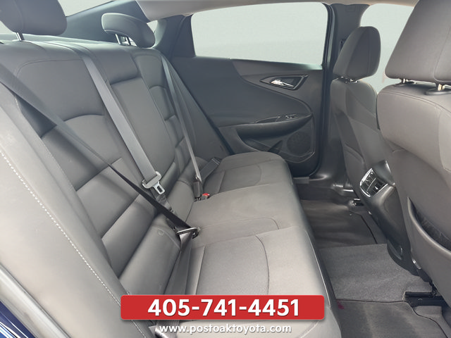 Used 2018 Chevrolet Malibu LT FWD image 16
