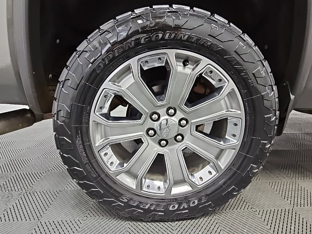 Used 2018 GMC Sierra 1500 Denali w/ Denali Ultimate Package image 47