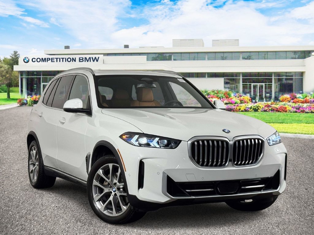 Used 2025 BMW X5 xDrive40i w/ Parking Assistance Package AWD/4WD image 1
