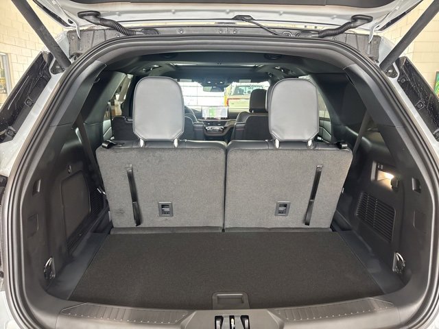 New 2026 Ford Explorer ST-Line w/ ST-Line Street Pack image 12