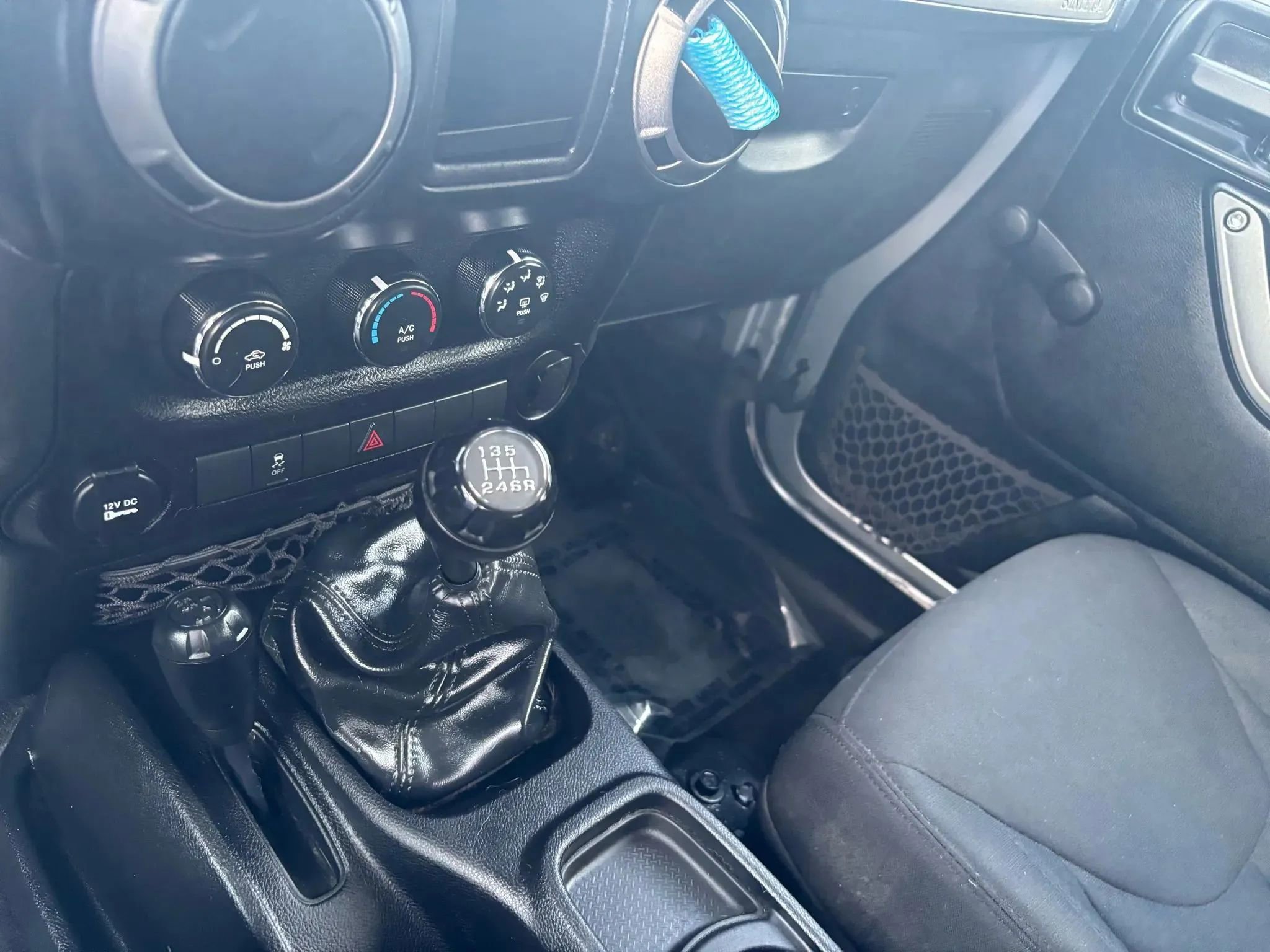 Used 2016 Jeep Wrangler Unlimited Sport image 14