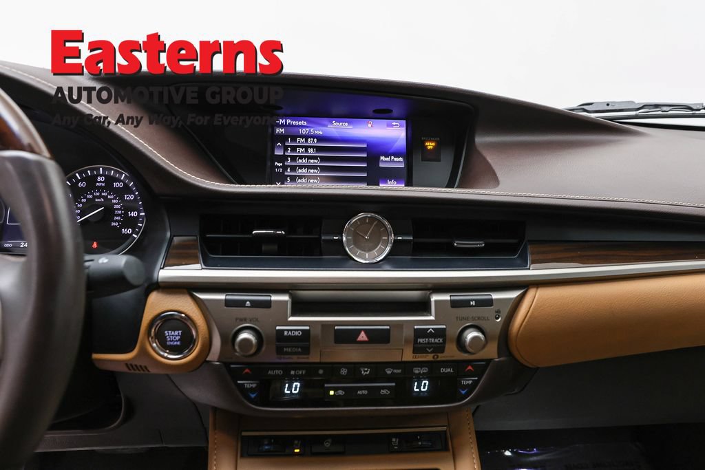 Used 2017 Lexus ES 350 w/ Navigation System Package FWD image 22