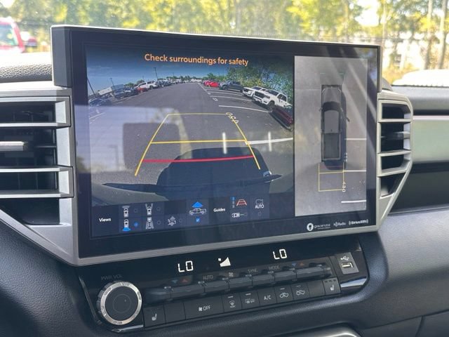 Used 2022 Toyota Prius XLE AWD/4WD image 31