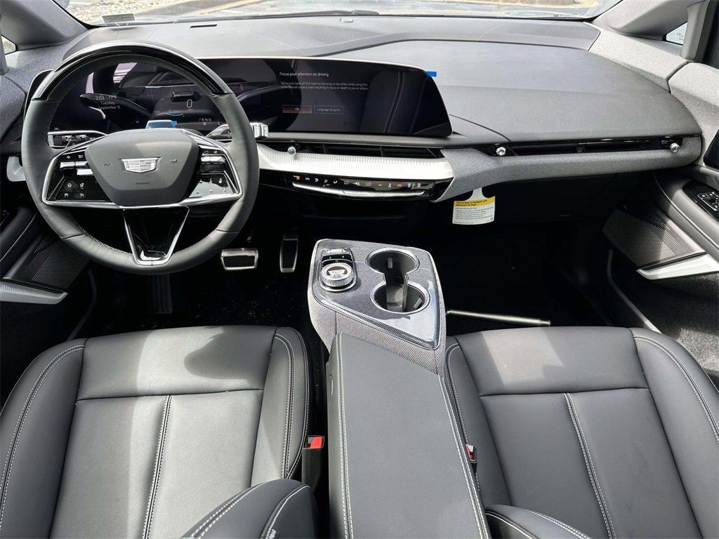 New 2025 Cadillac Optiq Sport 1 image 18