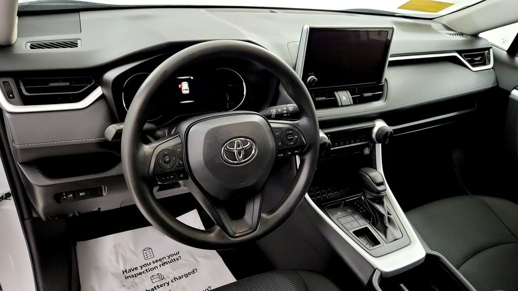 Used 2024 Toyota RAV4 LE AWD/4WD image 24