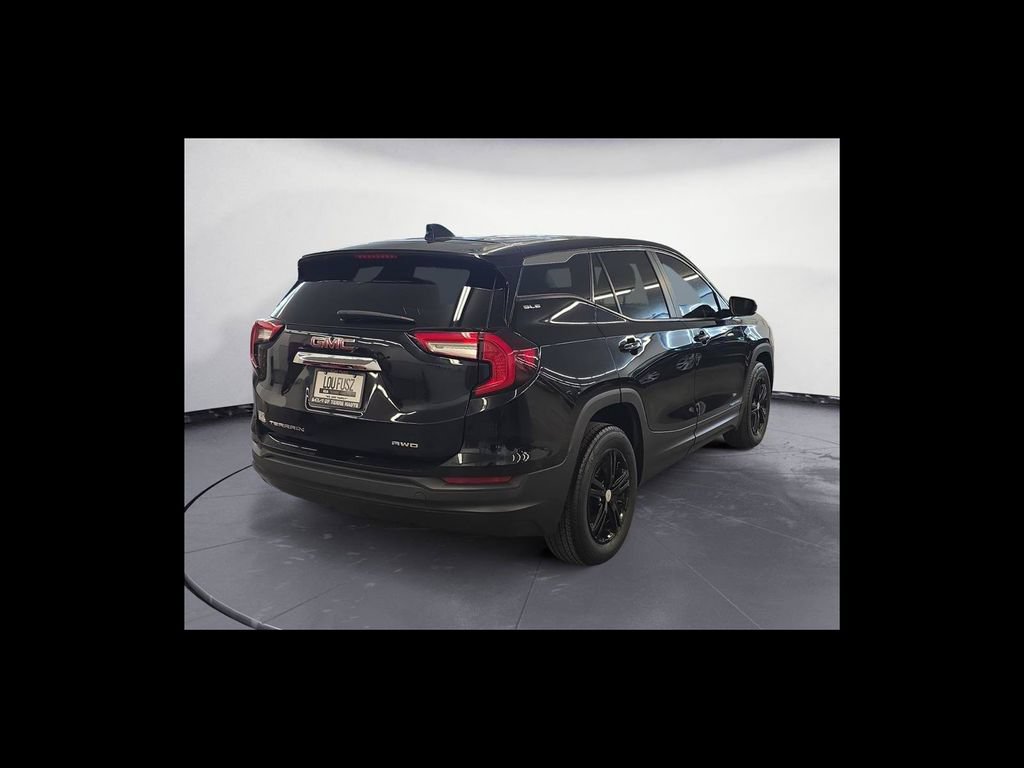 Used 2023 GMC Terrain SLE AWD/4WD image 6