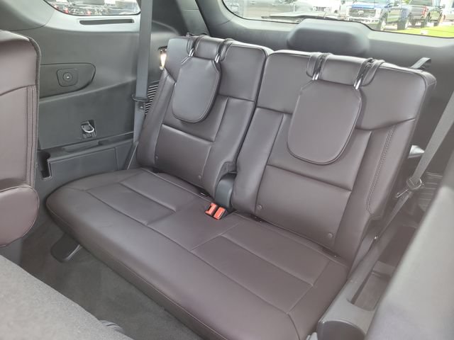Used 2026 Ford Explorer Platinum RWD image 15