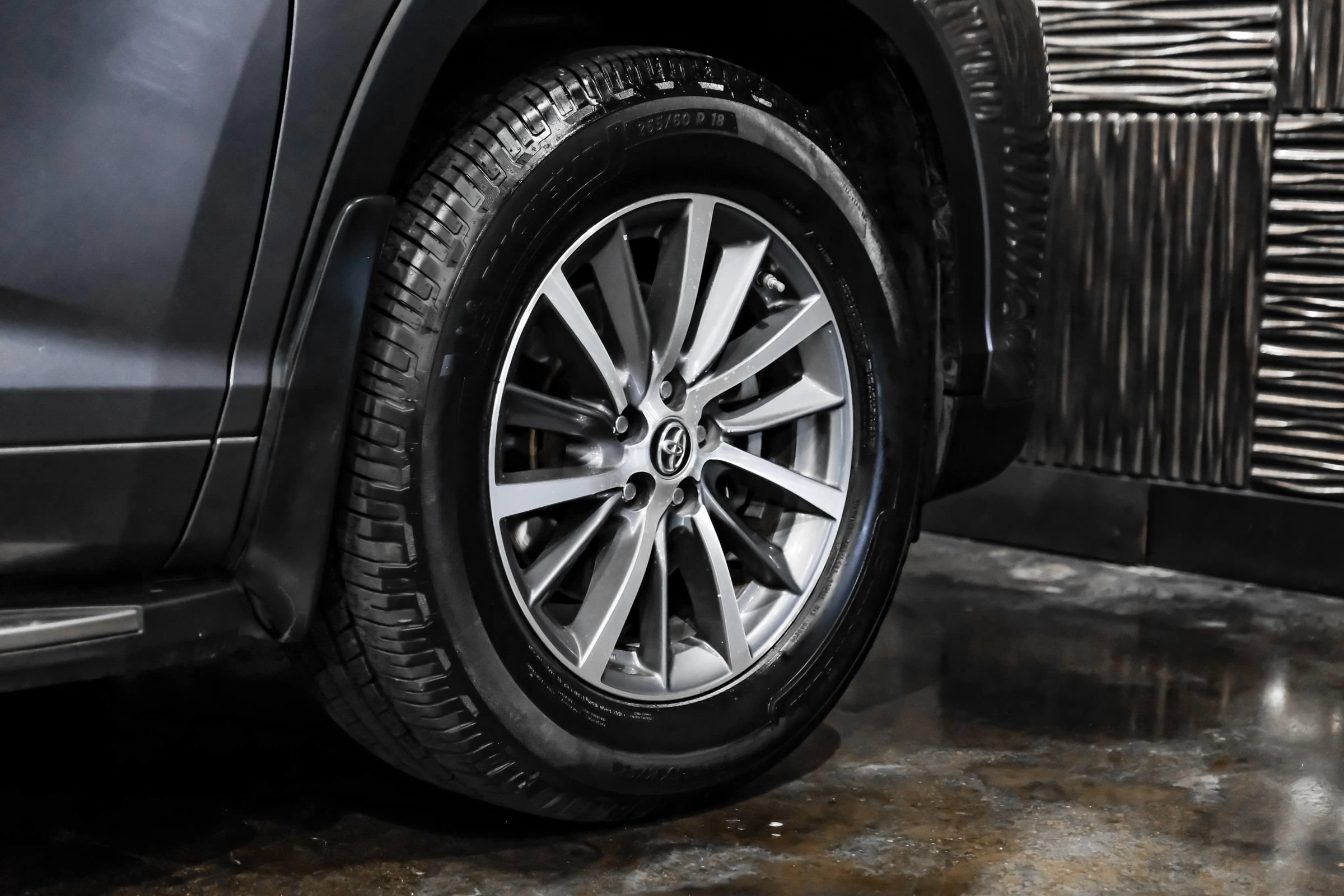 Used 2018 Toyota Highlander XLE FWD image 60