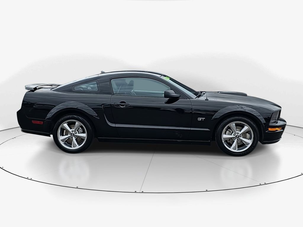 Used 2008 Ford Mustang GT Premium image 4