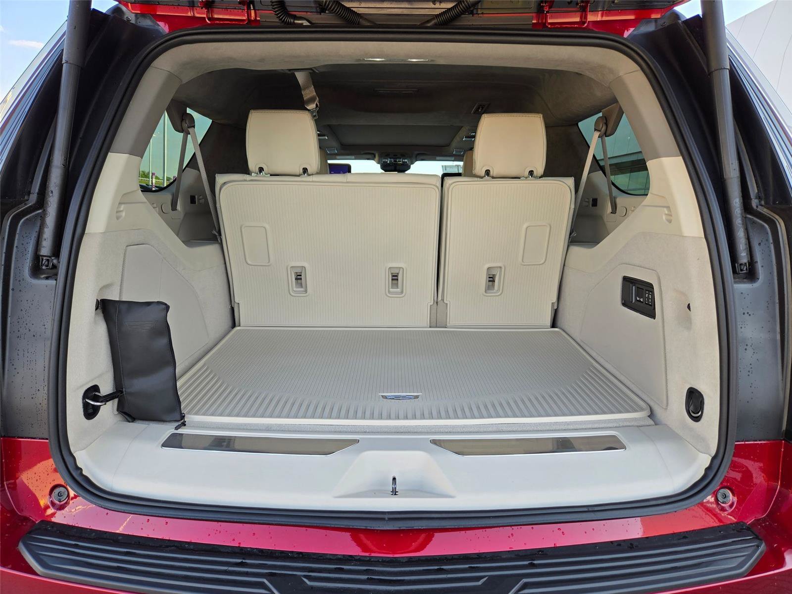 New 2026 Cadillac Escalade ESV Platinum Sport w/ LPO, ONYX Package AWD/4WD image 34
