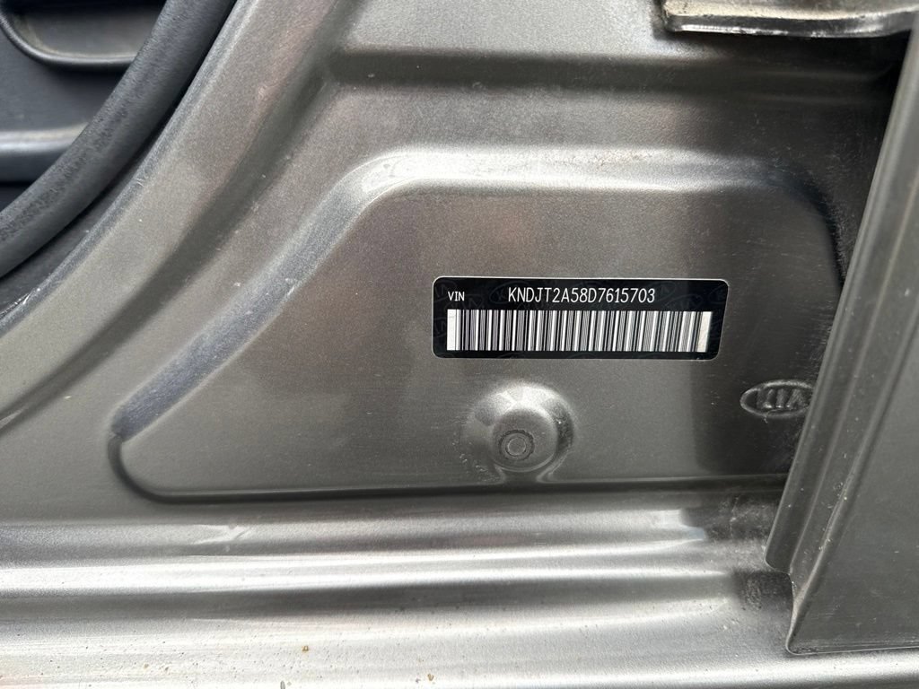 Used 2013 Kia Soul FWD image 30