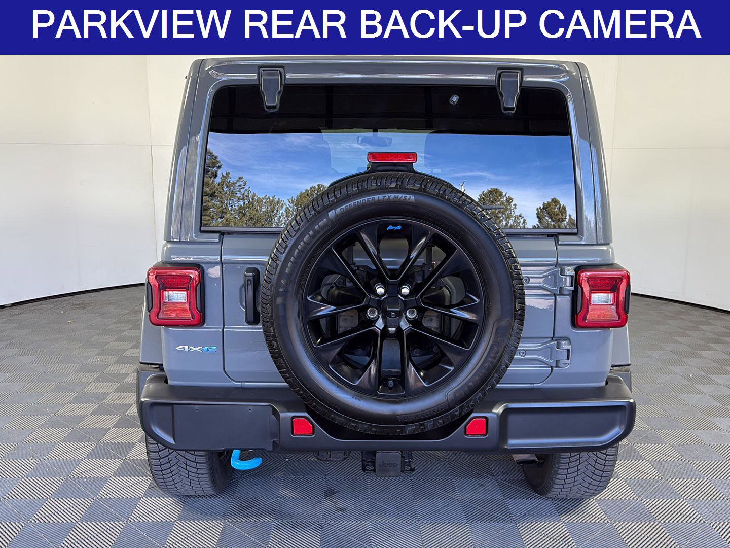 Used 2023 Jeep Wrangler Sahara w/ Cold Weather Group image 6