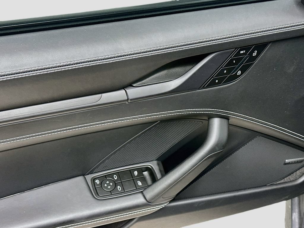 Certified 2025 Porsche 911 Carrera T RWD image 19