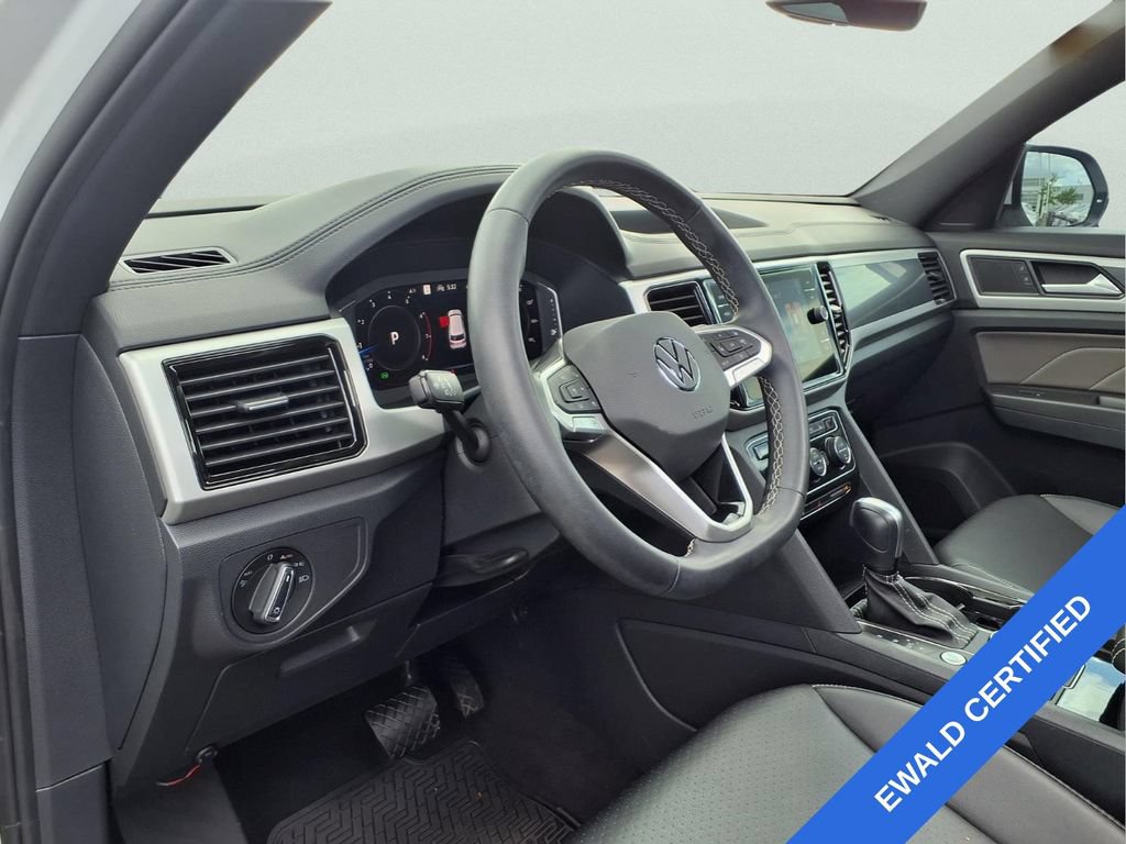 Used 2023 Volkswagen Atlas Cross Sport SEL AWD/4WD image 12