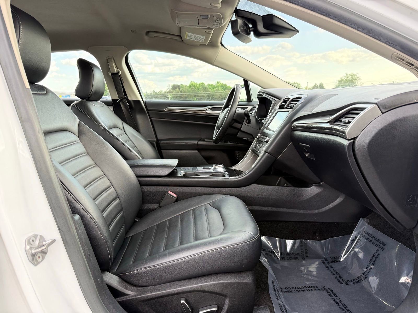 Used 2018 Ford Fusion SE w/ Equipment Group 602A FWD image 22