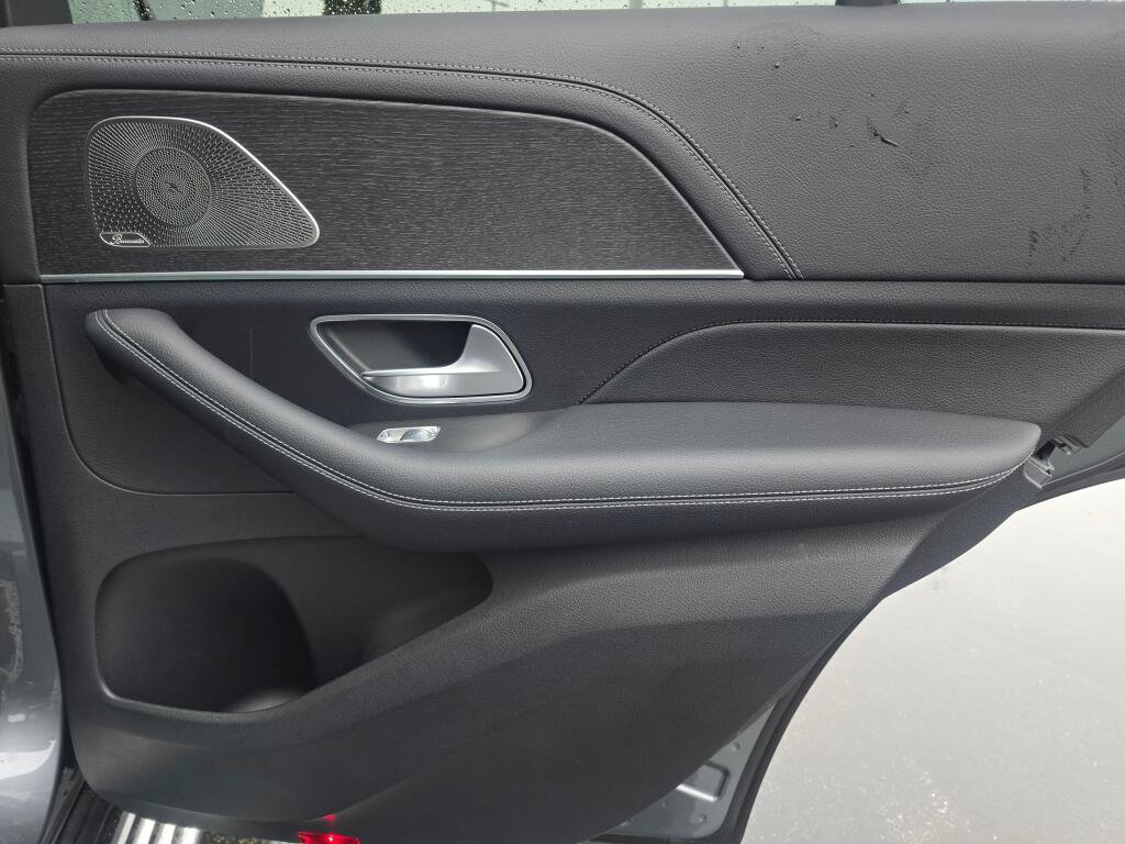 Used 2023 Mercedes-Benz GLE 350 4MATIC image 25