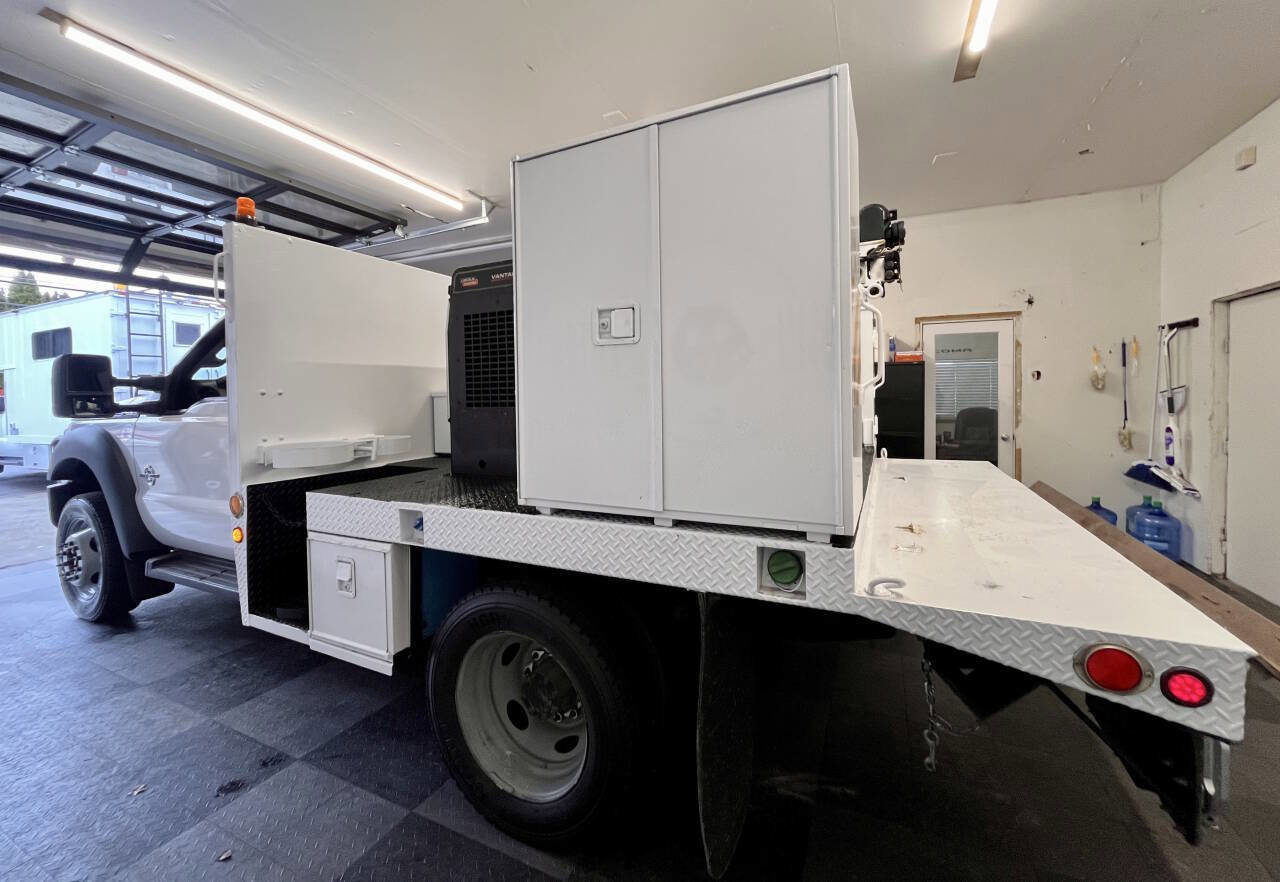 Used 2012 Ford F550 2WD Regular Cab Super Duty w/ Payload Upgrade Pkg image 4