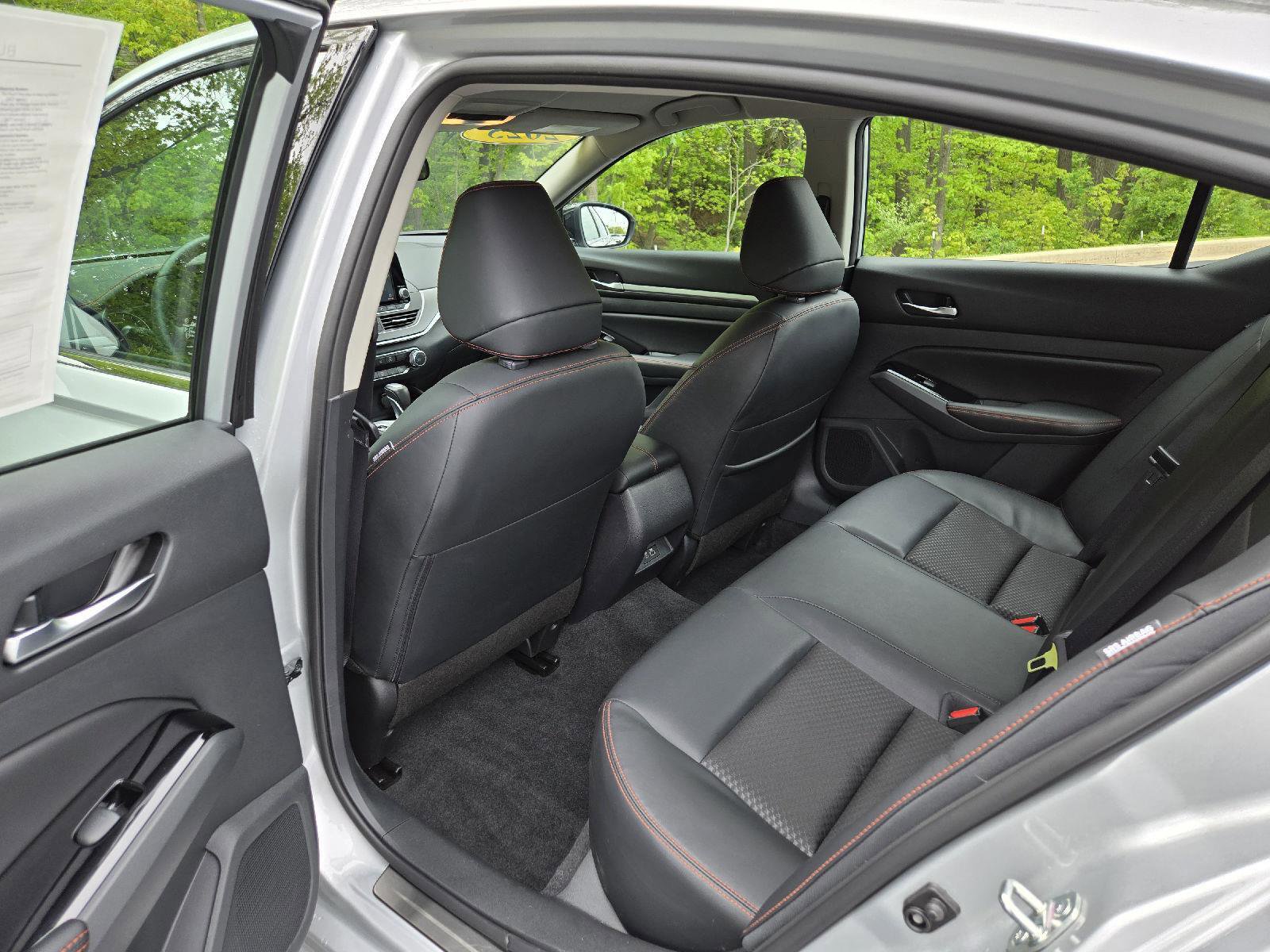 Used 2025 Nissan Altima 2.5 SR FWD image 24