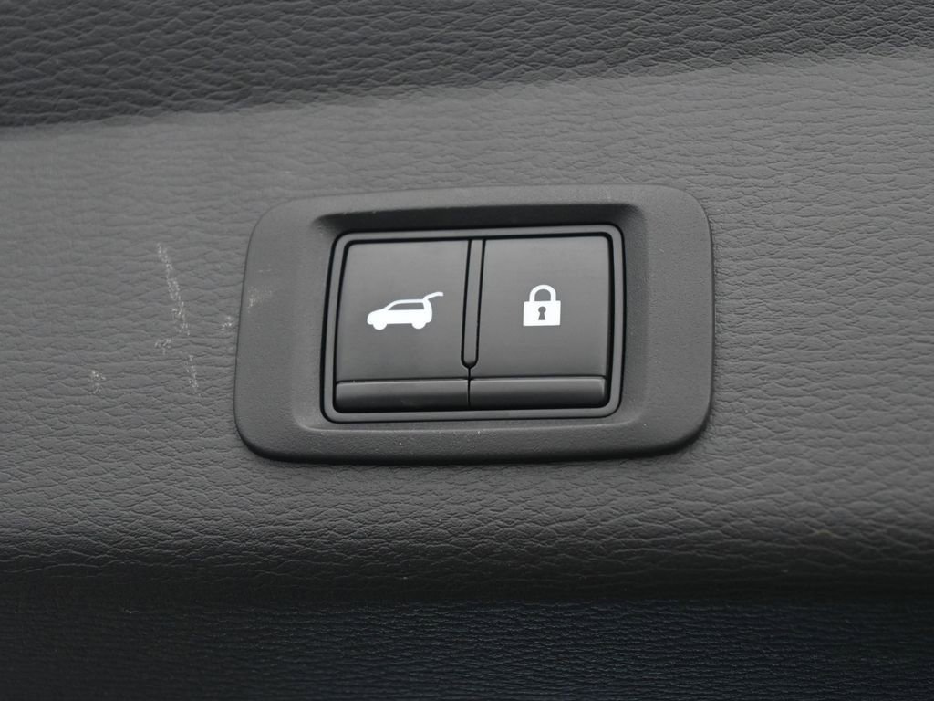 Used 2022 Mitsubishi Outlander SE image 36