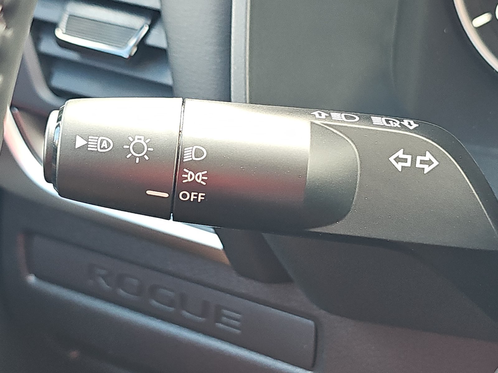 New 2027 Nissan Rogue Dark Armor FWD image 36